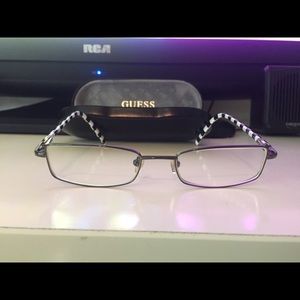 Guess glasses